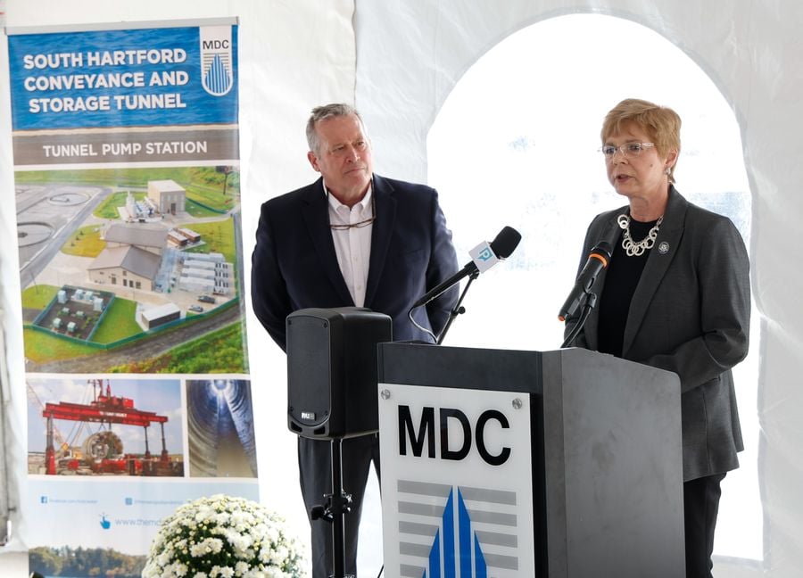 6_Zawistowski - MDC opening Hartford 100126-9027.jpg